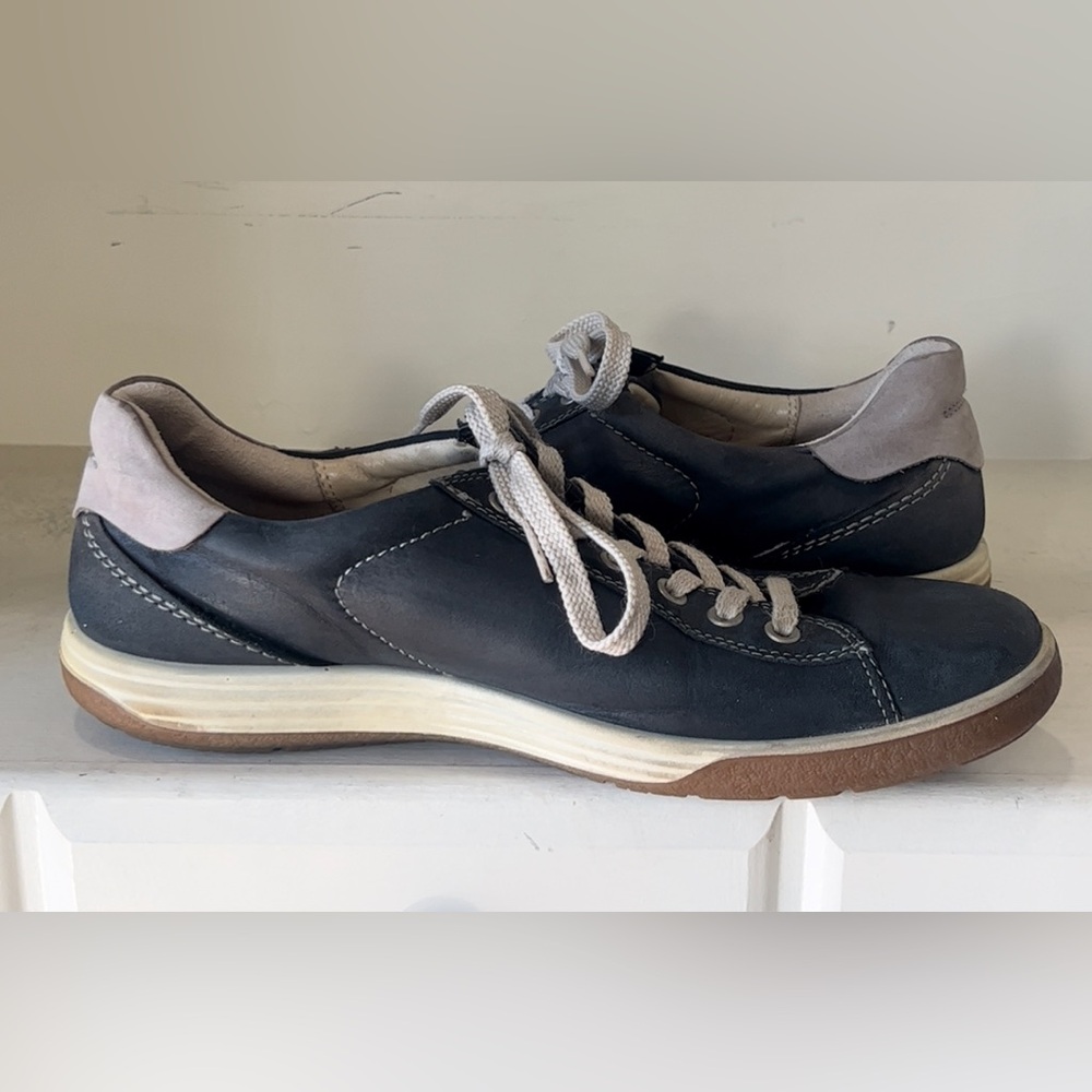 Ecco Women’s Chase Blue Leather Sneakers Size EU 41 - Picture 7 of 10